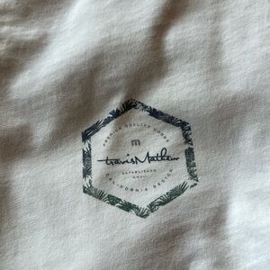 Travis Matthew tshirt